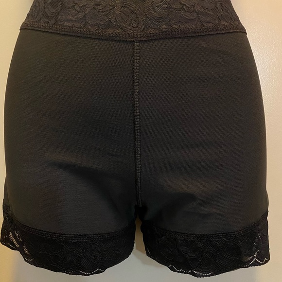 Black Lace Trim Body Shaping Tummy Control Butt Lift High Waisted Briefs size M - Picture 6 of 11